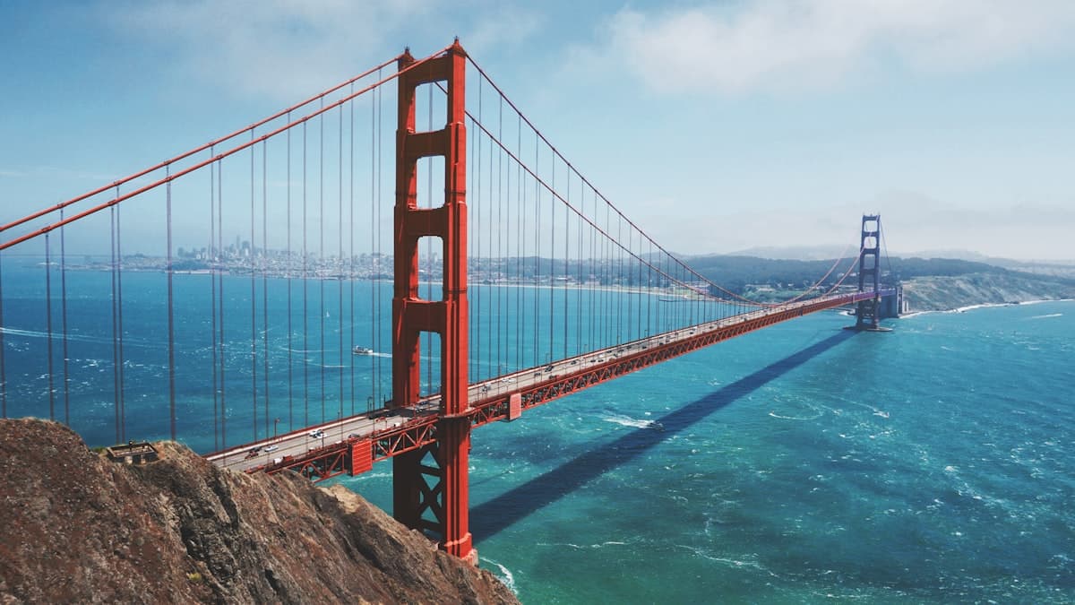 GEO vs. SEO: What's the Difference and Do You Need Both?